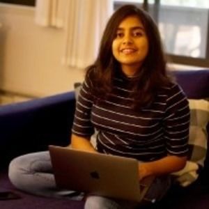 Meet your Posher, Jenani